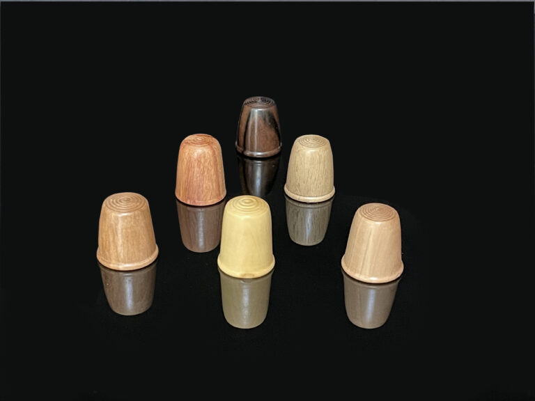 Plusieurs dés à coudres