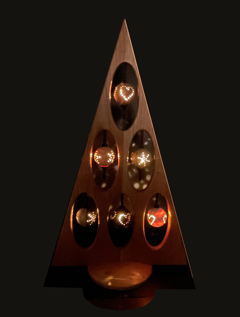 Un sapin de noël illuminé